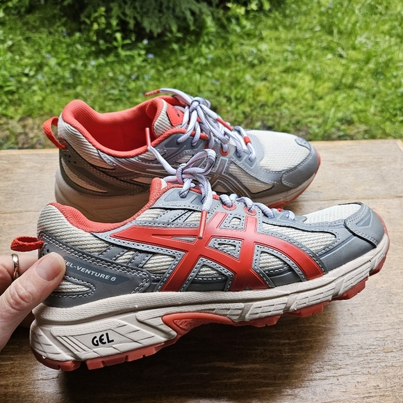 Asics Gel Venture x Kirsh collab, size 7, Birch/Firey Red - Picture 6 of 12